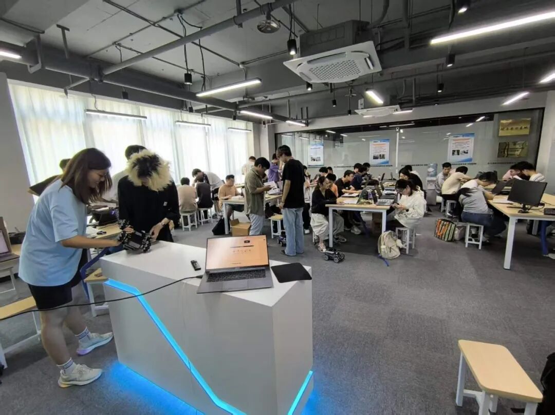 安徽工业大学暑期人工智能工程实践活动圆满完成